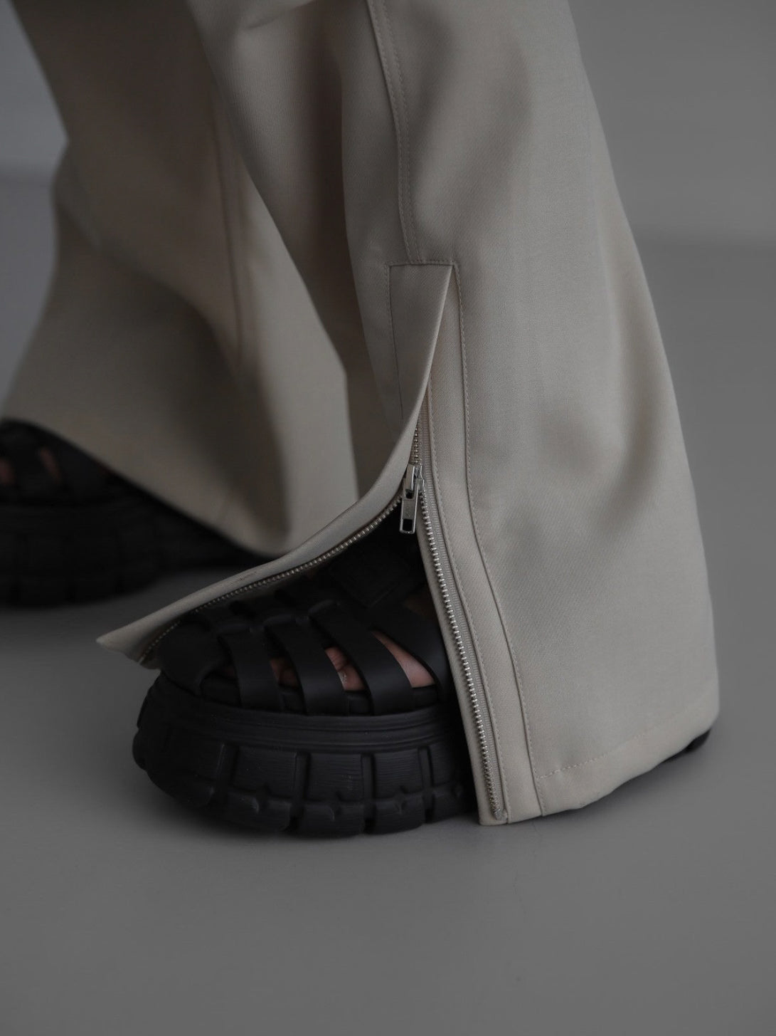 Heavy Texture Cargo Pants